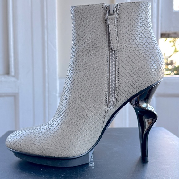 Edgy Twirl Bootie UNITED NUDE - Picture 4 of 4